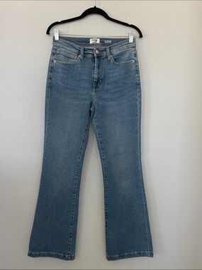 Kensie Jeans Vintage Luxe "The Savannah" High Rise Flare Jeans Women's Size 6/28